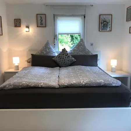 Naturhaeuschen Mit Kamin - Feuerschale - Garten - Mit Beheizbarem Gartenwhirlpool