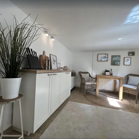 Tatil Evi Naturhaeuschen Mit Kamin - Feuerschale - Garten - Mit Beheizbarem Gartenwhirlpool