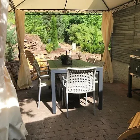 Naturhaeuschen Mit Kamin - Feuerschale - Garten - Mit Beheizbarem Gartenwhirlpool Tatil Evi *